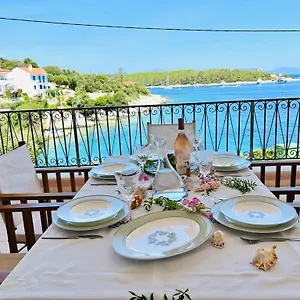 Paradise House Apart2, 5min Walking Distance To Center Fiskardo